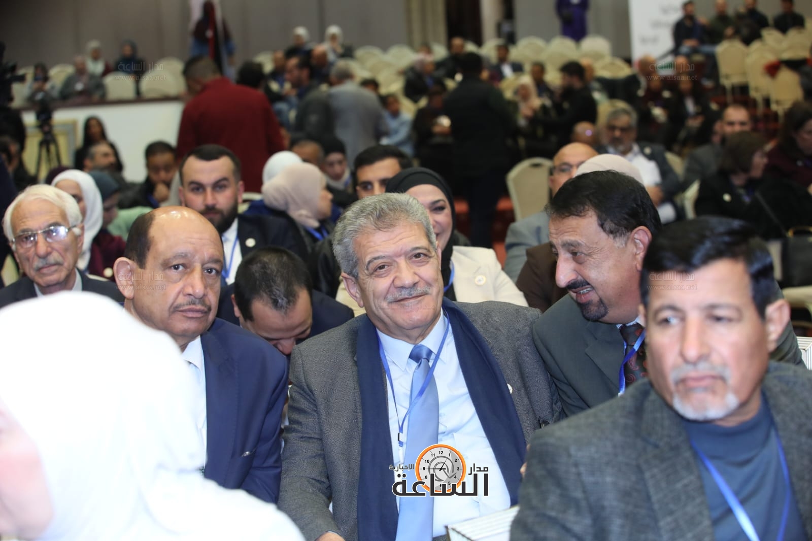 Madar Al-Saa Images 0.4832451954613024