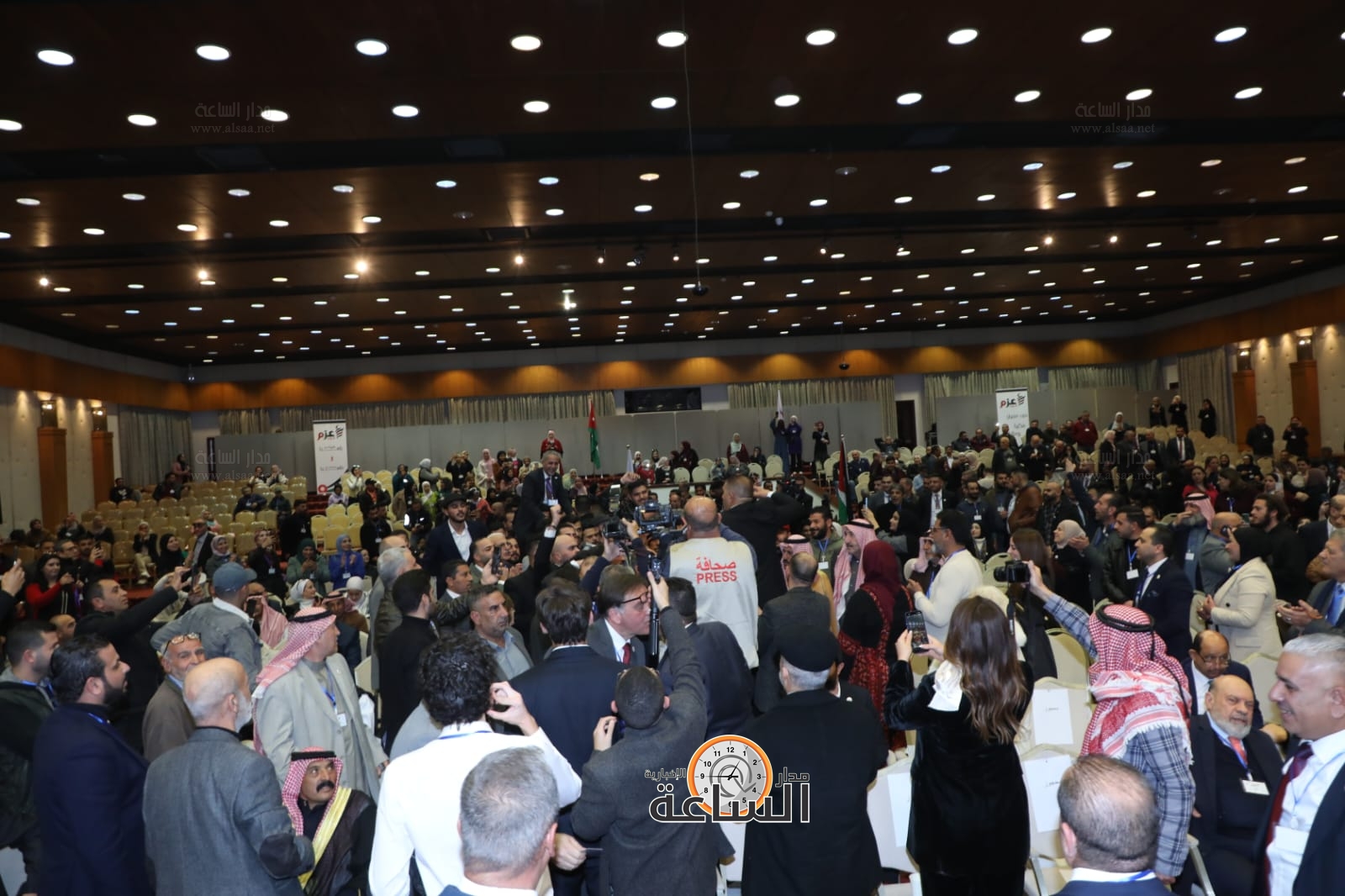 Madar Al-Saa Images 0.14513017076676182