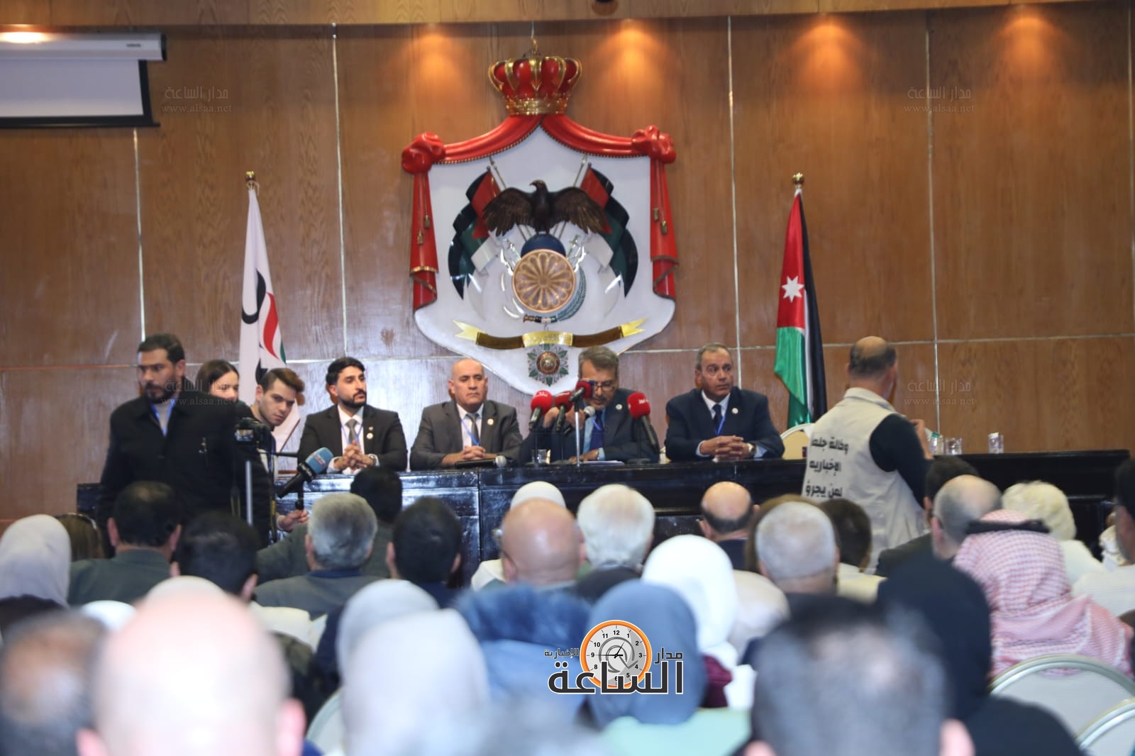 Madar Al-Saa Images 0.5963739818667344