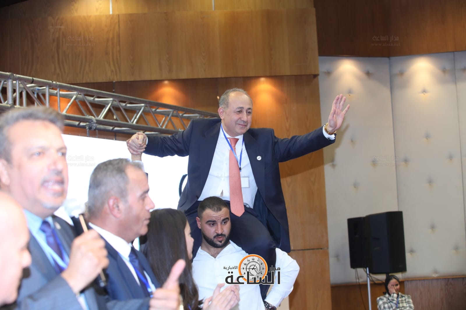 Madar Al-Saa Images 0.8256043417410162