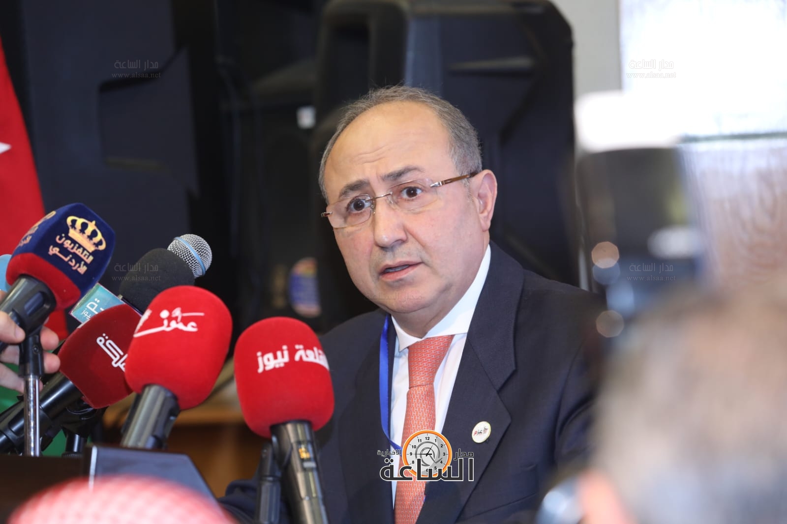 Madar Al-Saa Images 0.664666731173708