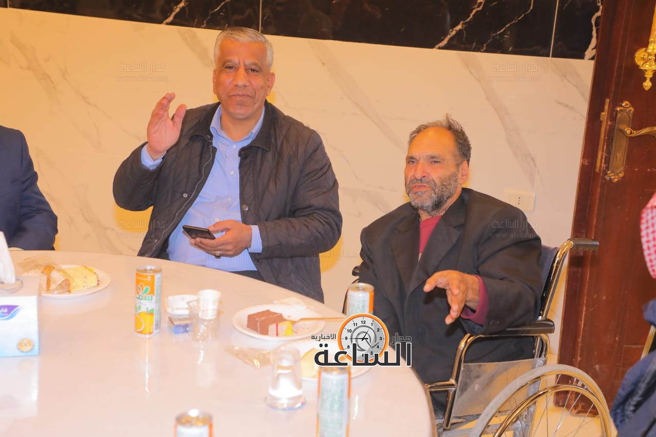 Madar Al-Saa Images 0.44189303489797327