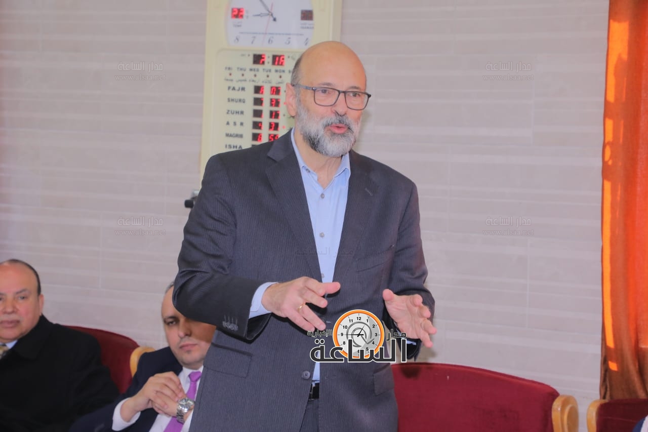 Madar Al-Saa Images 0.8651003113670106