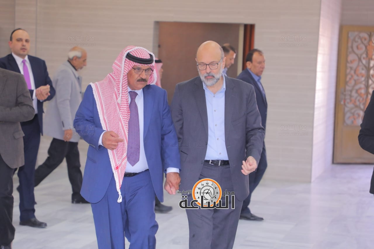 Madar Al-Saa Images 0.9548068388310664