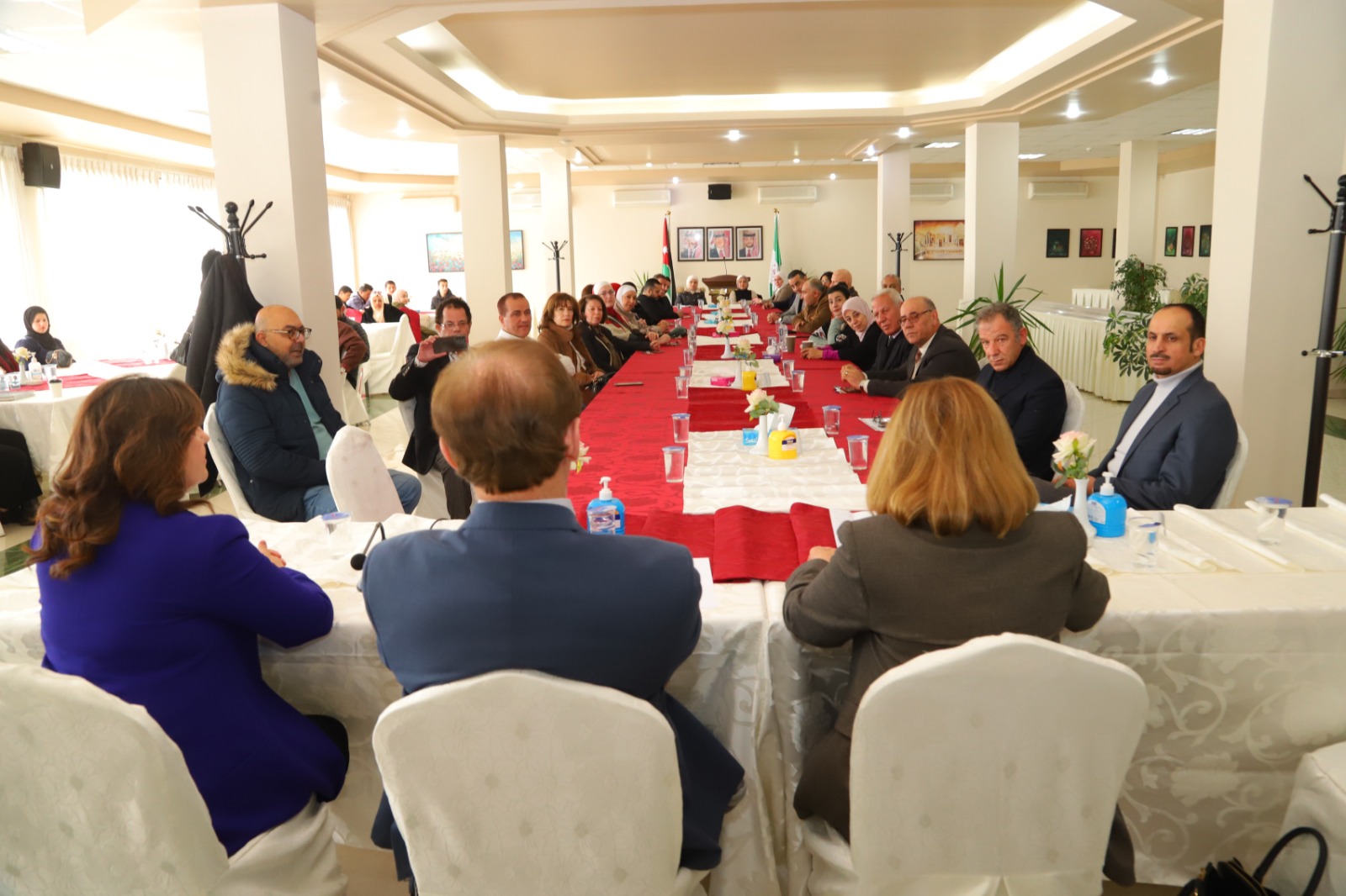 Madar Al-Saa Images 0.7338718854442046