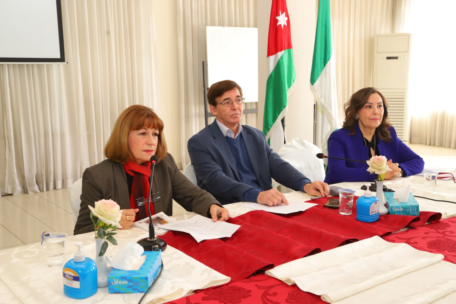 Madar Al-Saa Images 0.6499726203204435