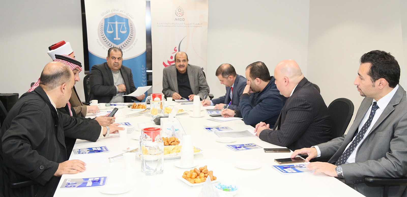 Madar Al-Saa Images 0.568545668866999