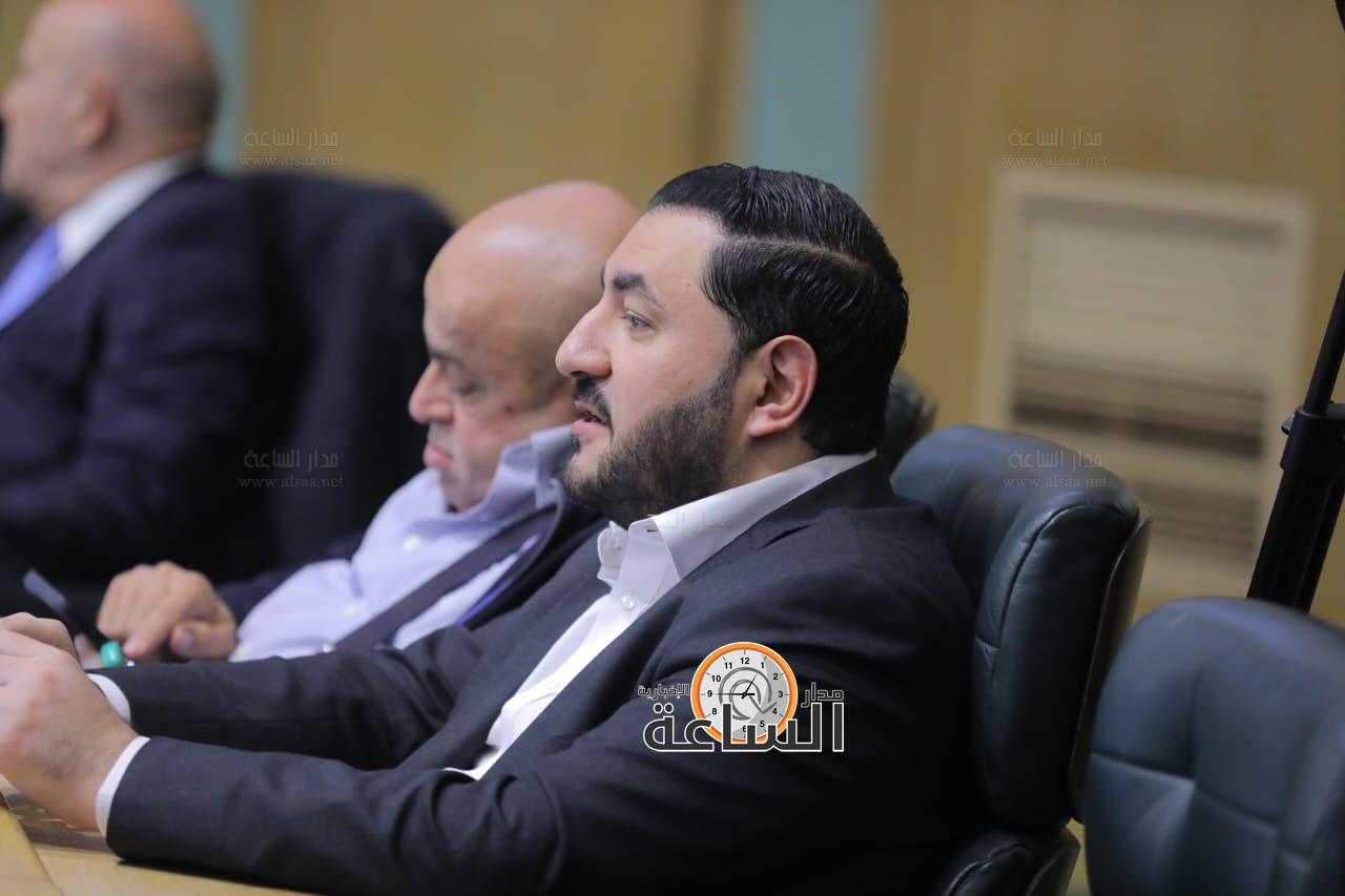 Madar Al-Saa Images 0.39025175110663124