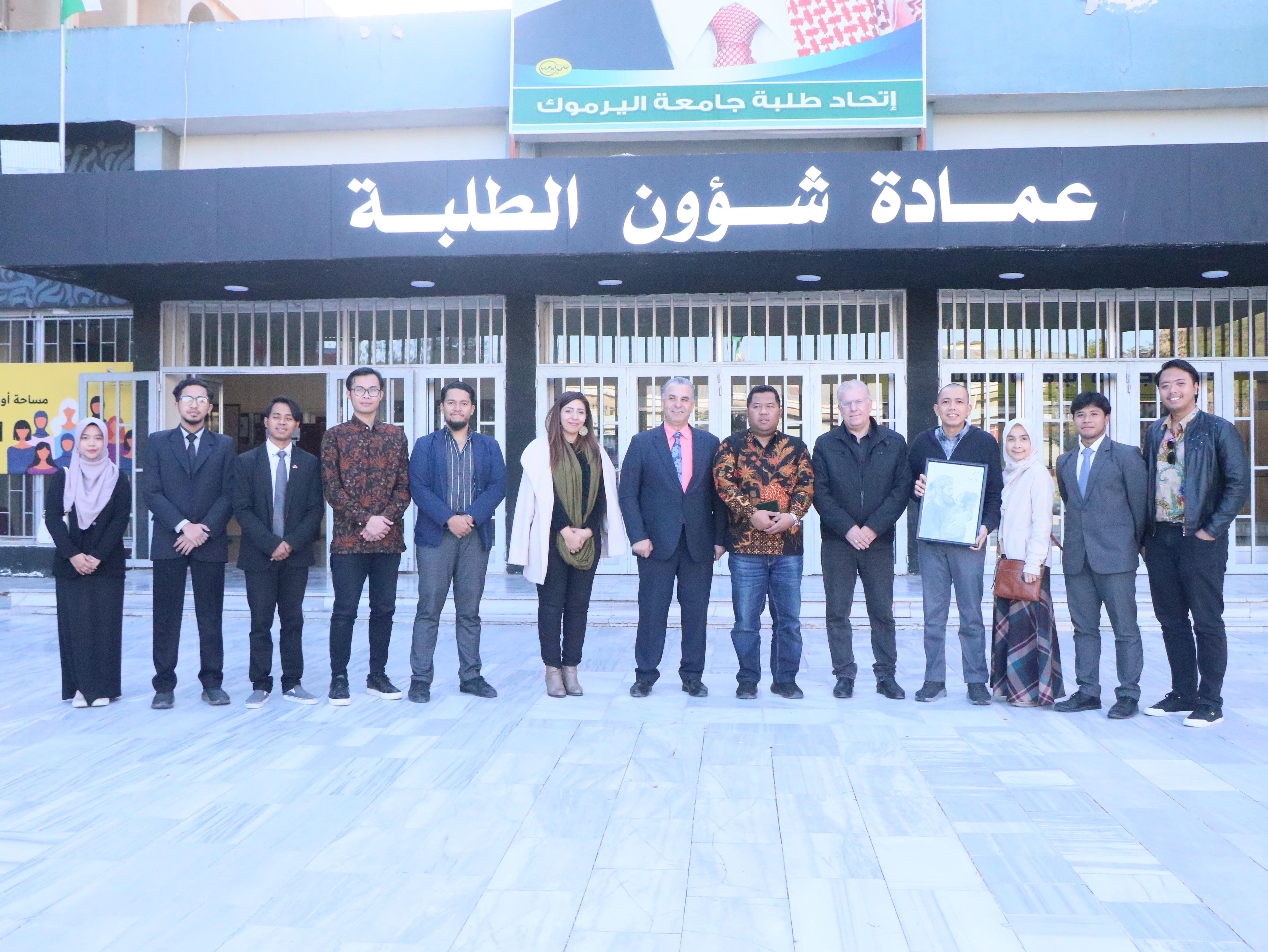 Madar Al-Saa Images 0.6534929896339186