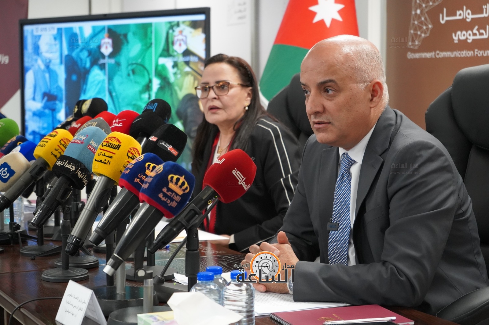 Madar Al-Saa Images 0.49903440483844785