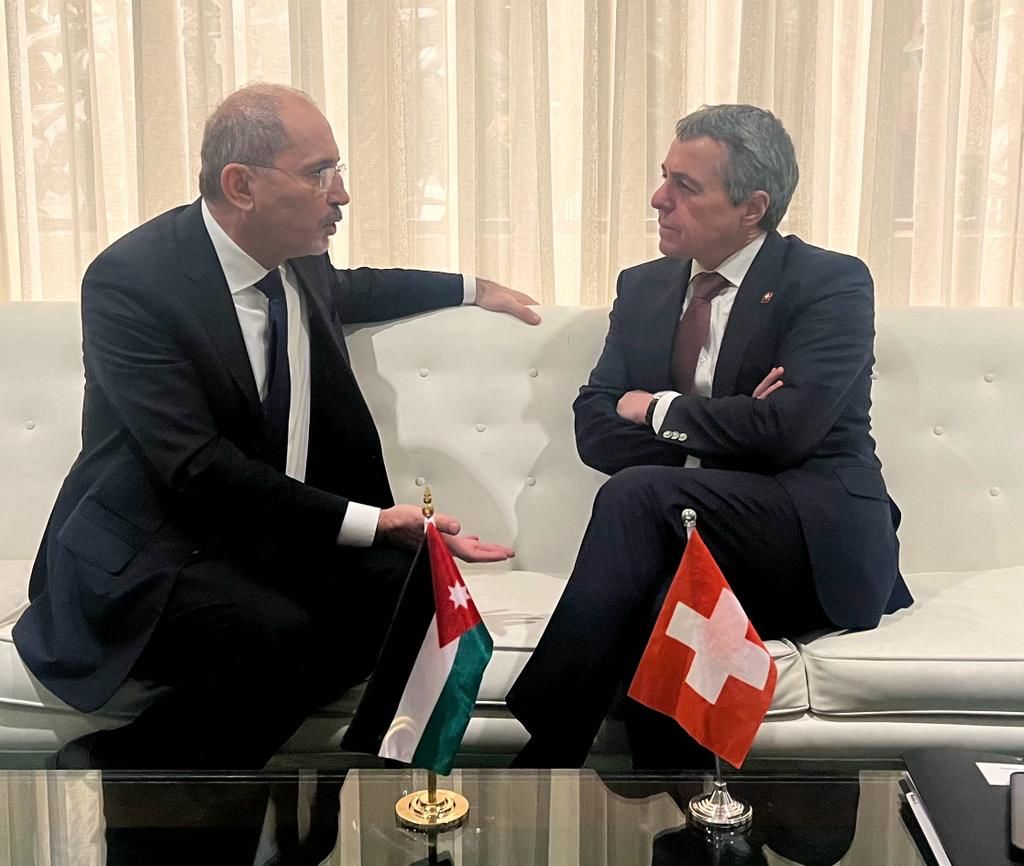 Madar Al-Saa Images 0.2201269514829236