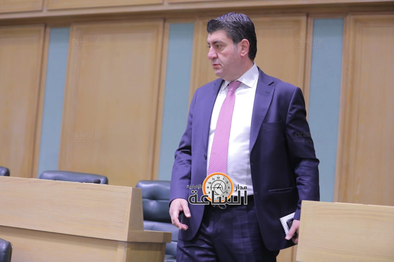 Madar Al-Saa Images 0.4678782767755574