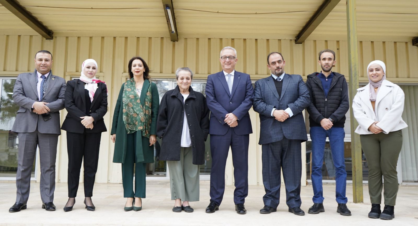 Madar Al-Saa Images 0.476543164061076