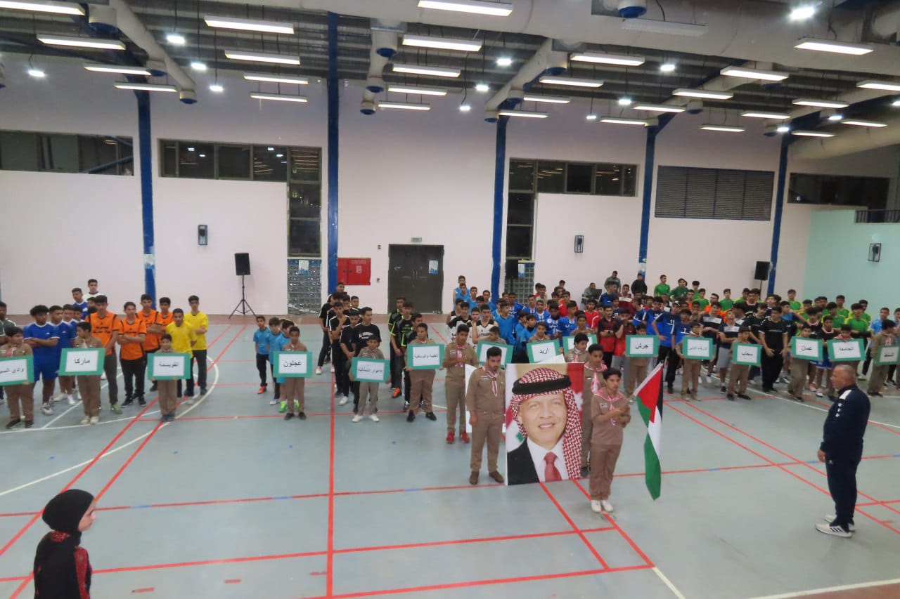 Madar Al-Saa Images 0.9663036145298036