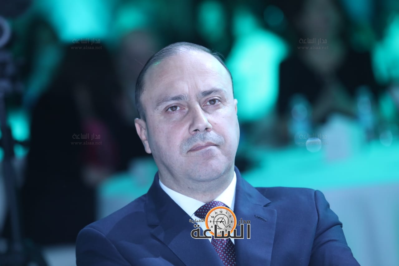 Madar Al-Saa Images 0.6136925124279147