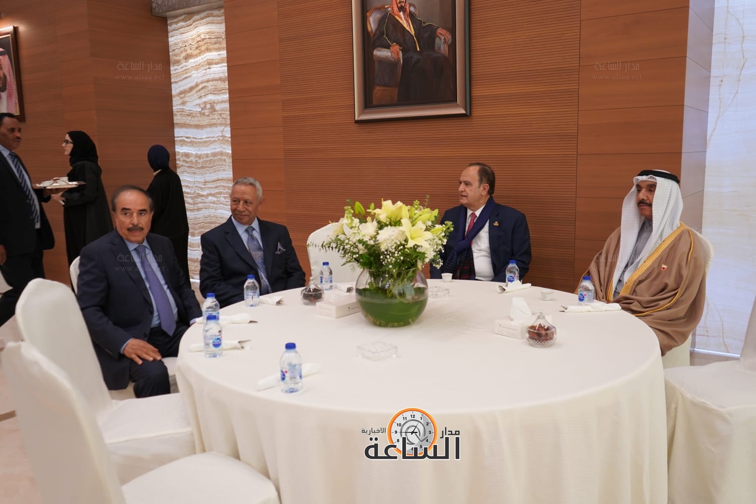 Madar Al-Saa Images 0.6846380742483824