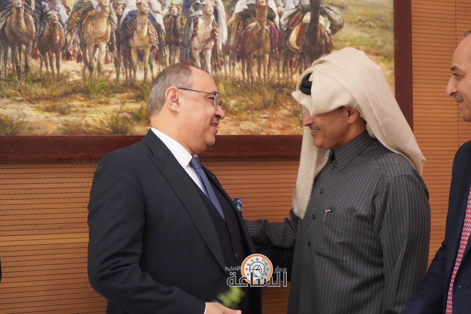 Madar Al-Saa Images 0.46279389354637357