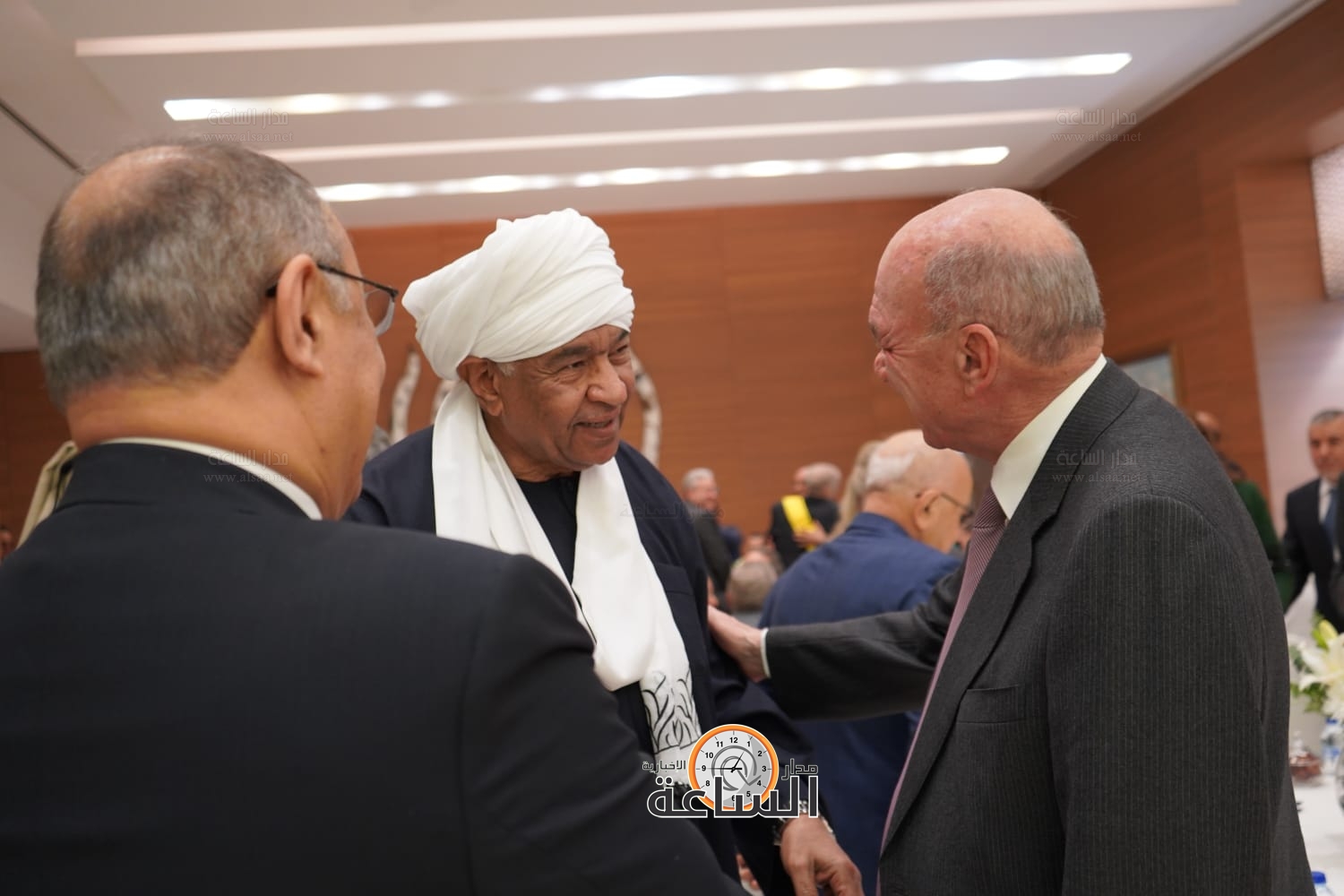 Madar Al-Saa Images 0.5488573130920218