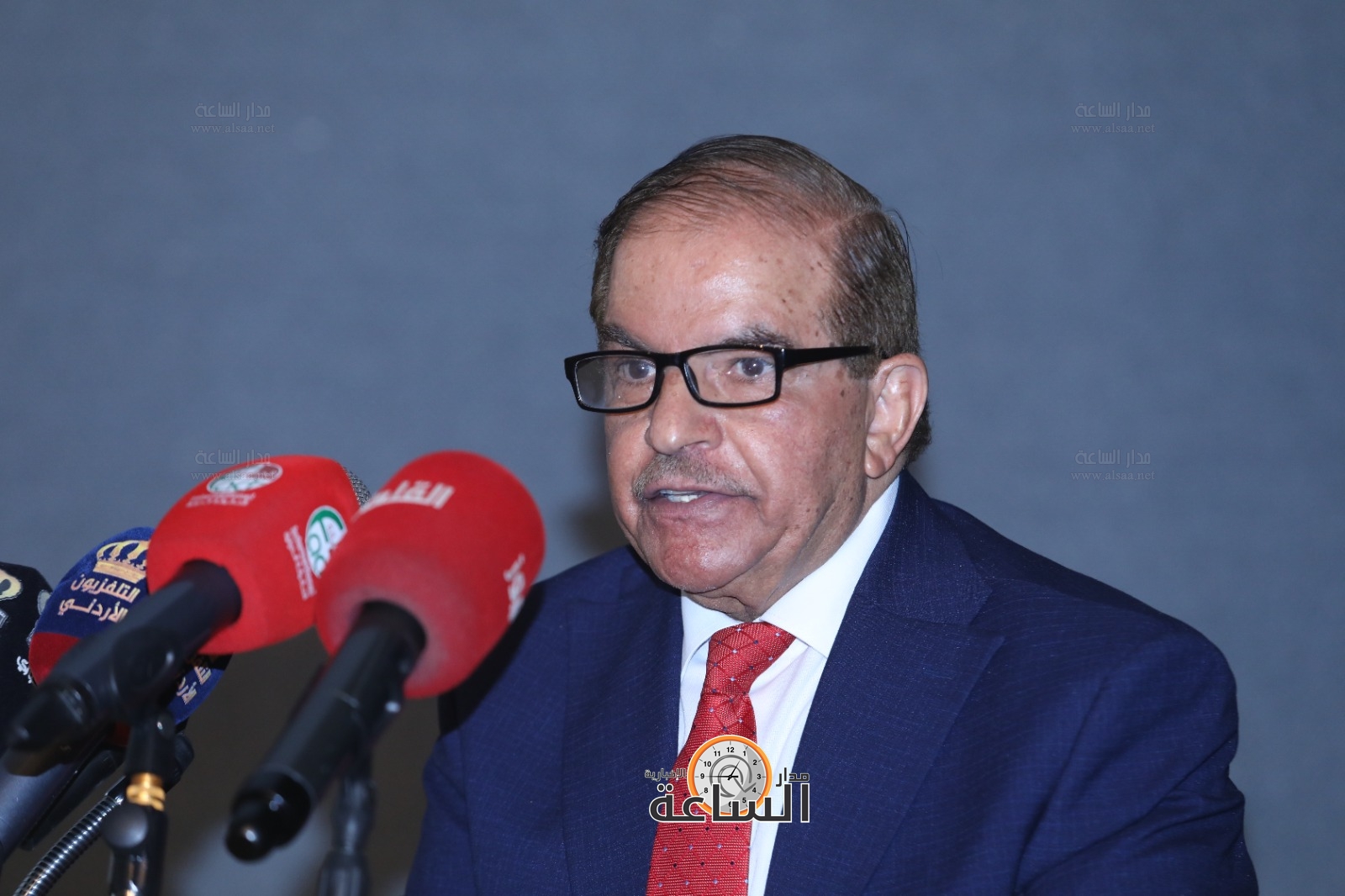 Madar Al-Saa Images 0.8447506710446258