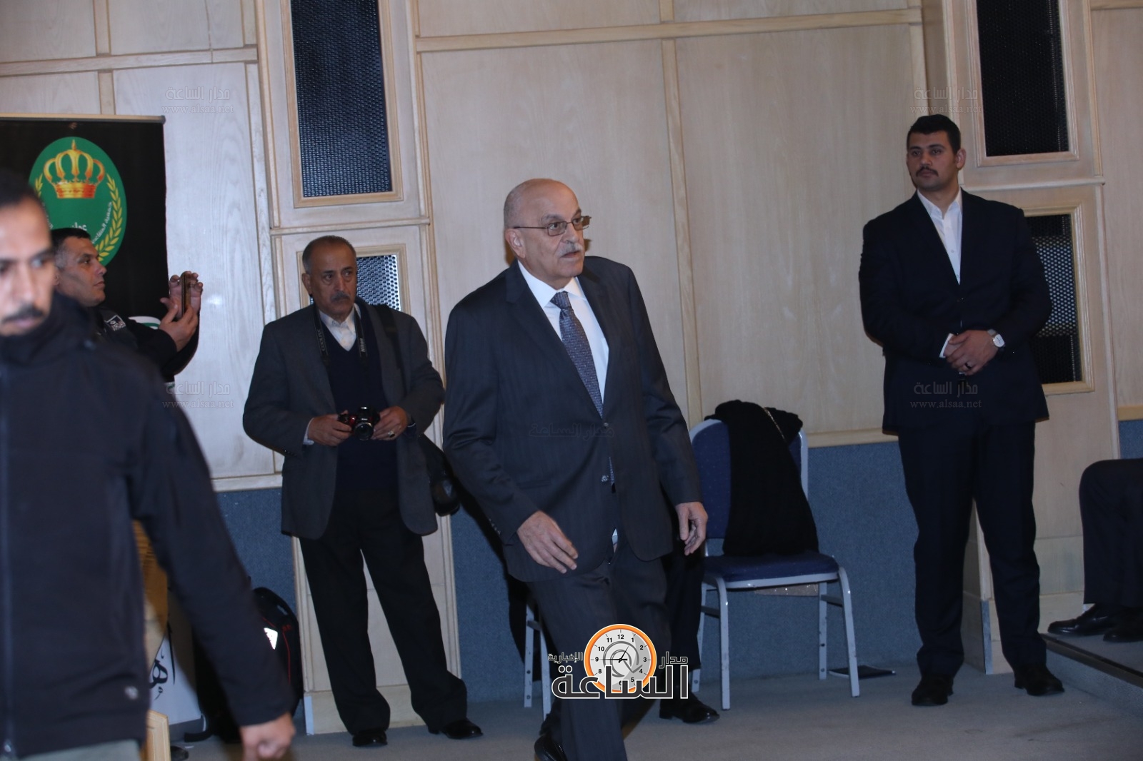 Madar Al-Saa Images 0.07460778416954827