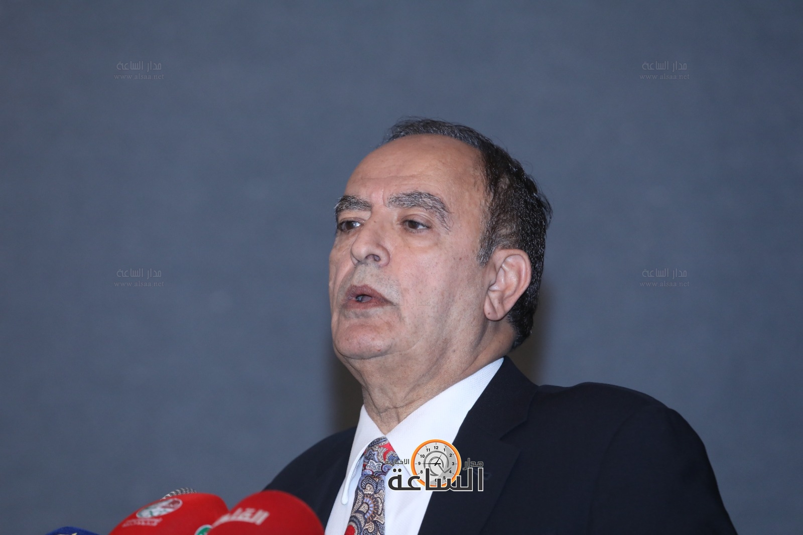 Madar Al-Saa Images 0.5350487693170447