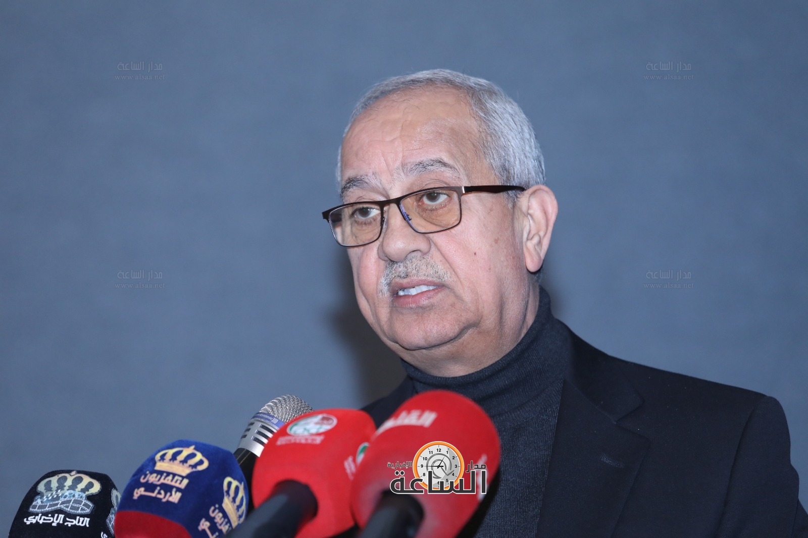 Madar Al-Saa Images 0.08711446378846799