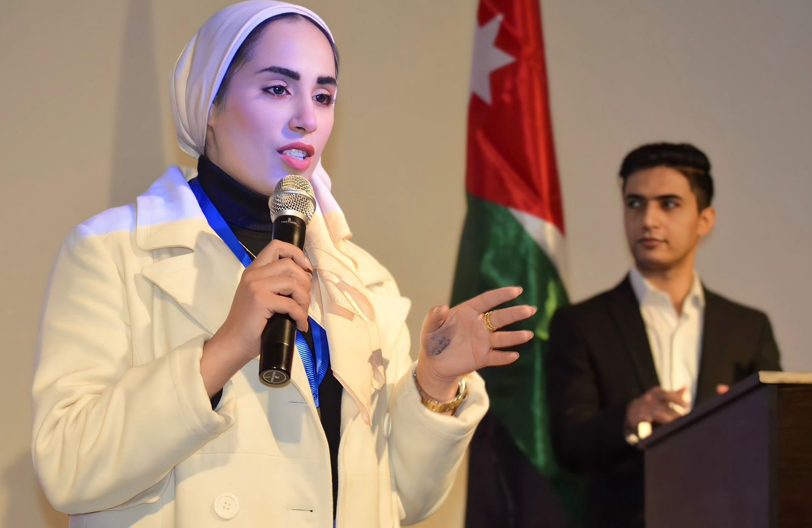 Madar Al-Saa Images 0.9806700489356763