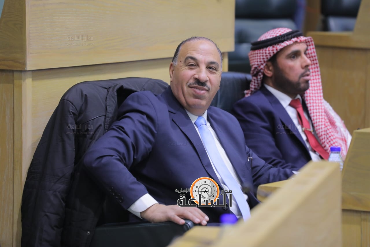 Madar Al-Saa Images 0.44825907905313134