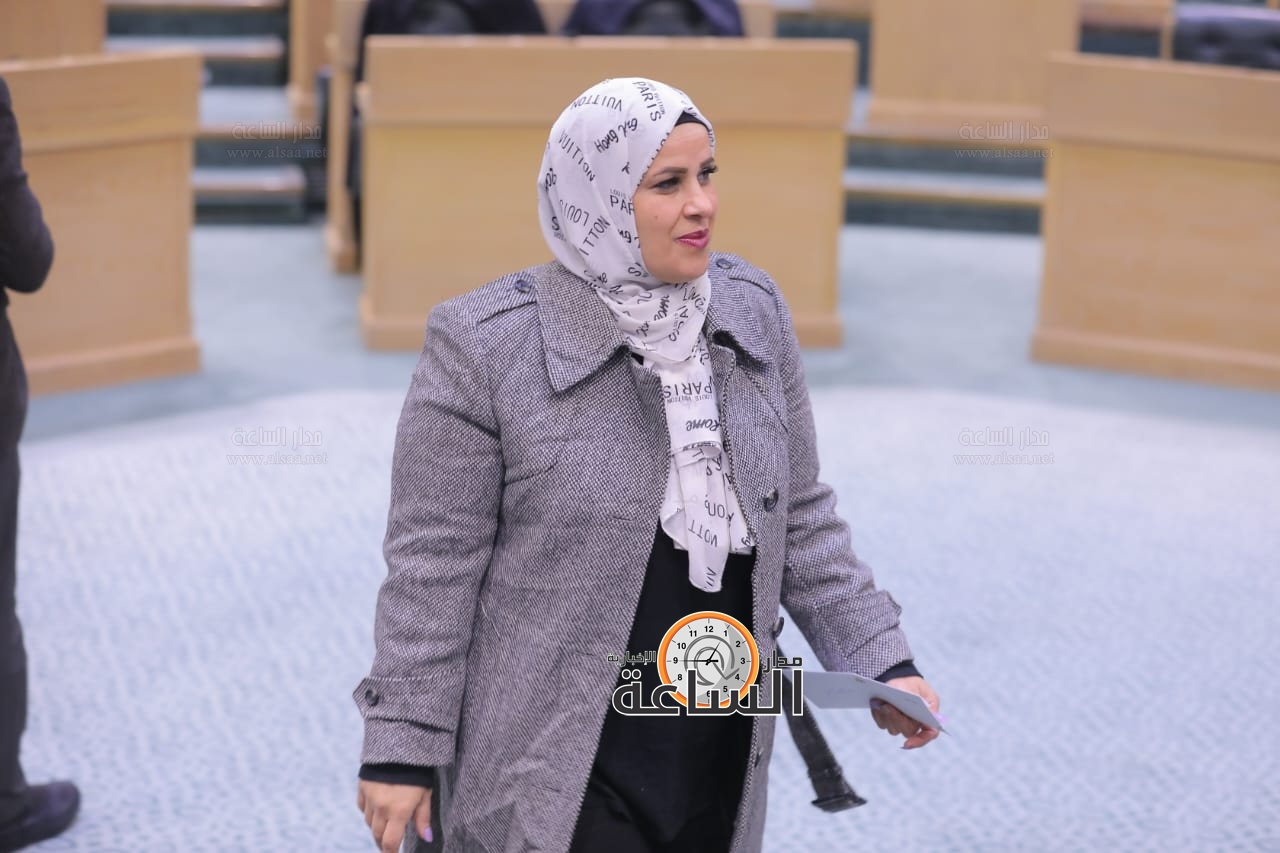 Madar Al-Saa Images 0.9427510330595825