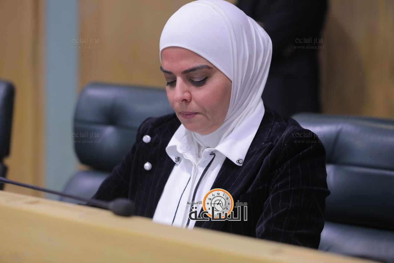 Madar Al-Saa Images 0.4170683635945309