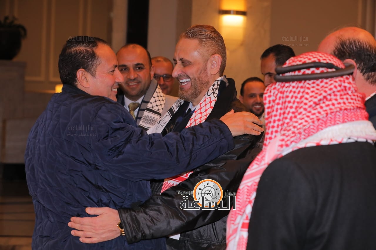 Madar Al-Saa Images 0.7378138796662652