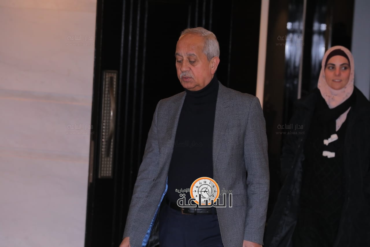 Madar Al-Saa Images 0.78669855675446