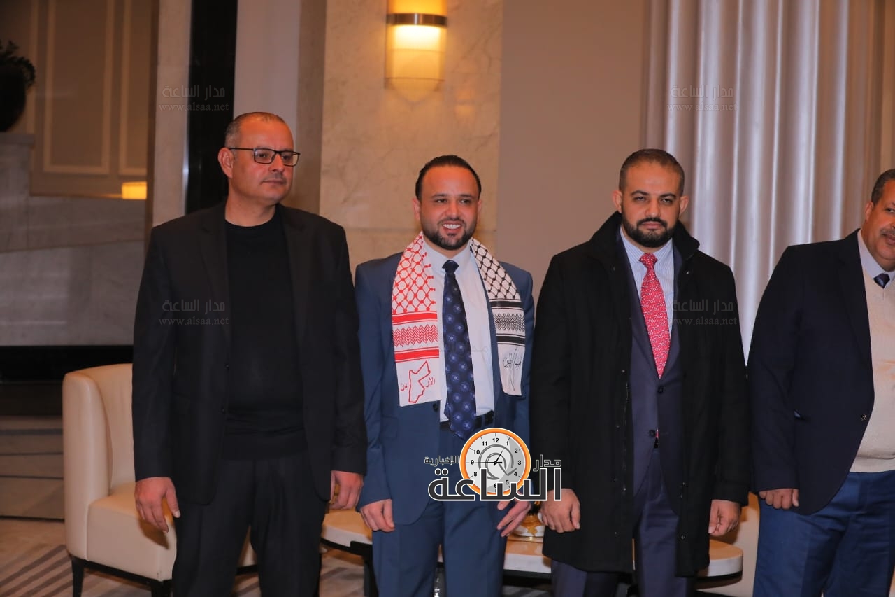 Madar Al-Saa Images 0.38610083137776785