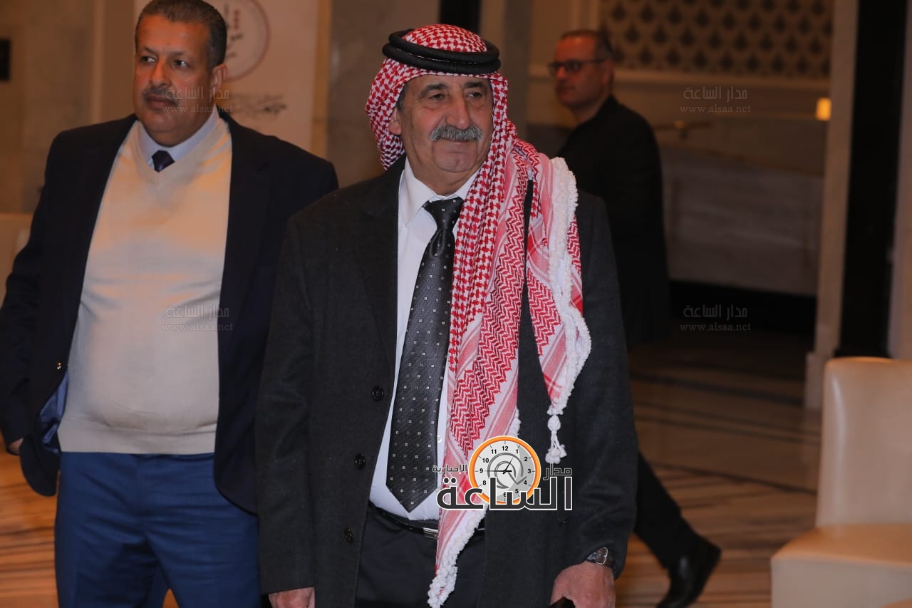 Madar Al-Saa Images 0.8303145281907349