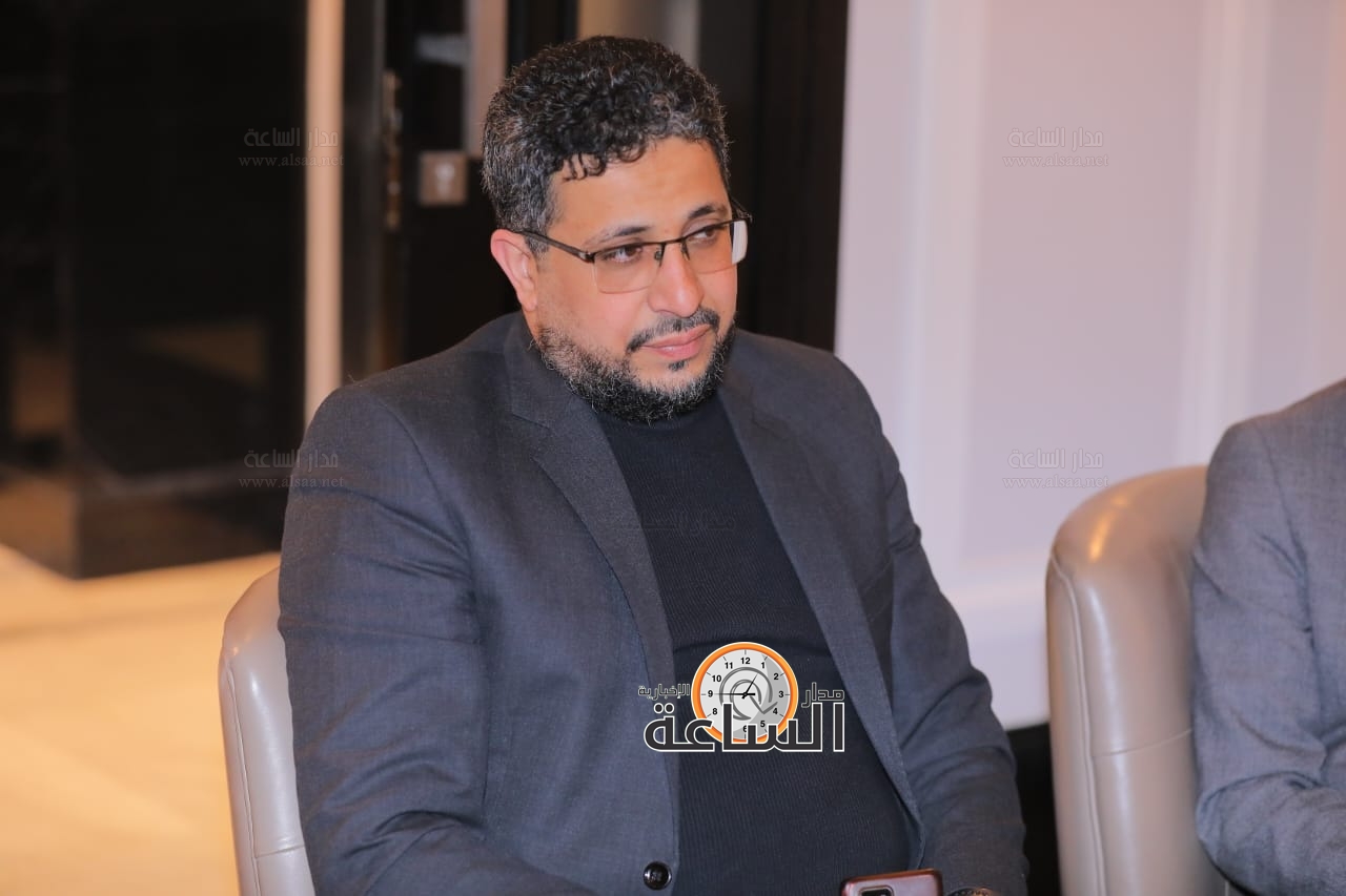 Madar Al-Saa Images 0.7061996278816107