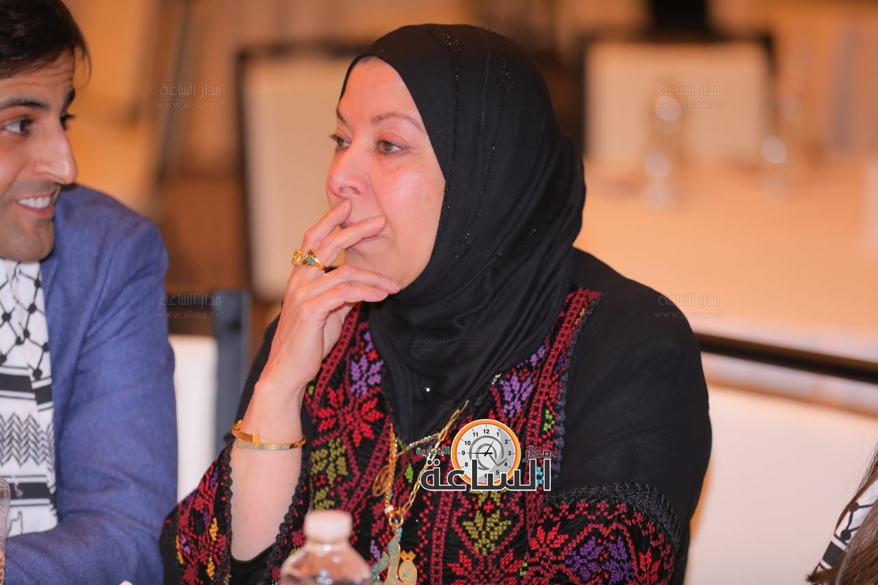 Madar Al-Saa Images 0.4322980989850298