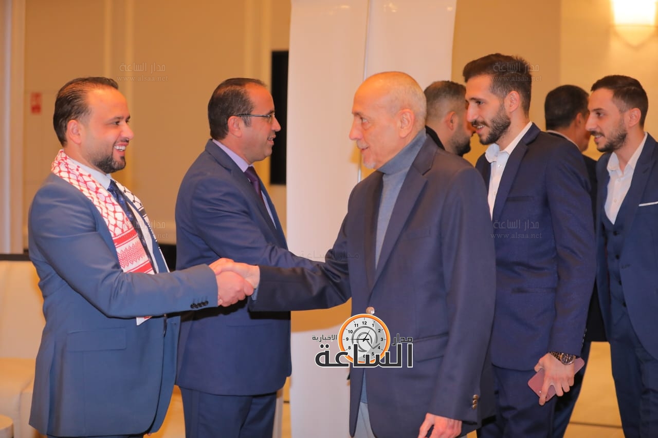 Madar Al-Saa Images 0.17473079112489165