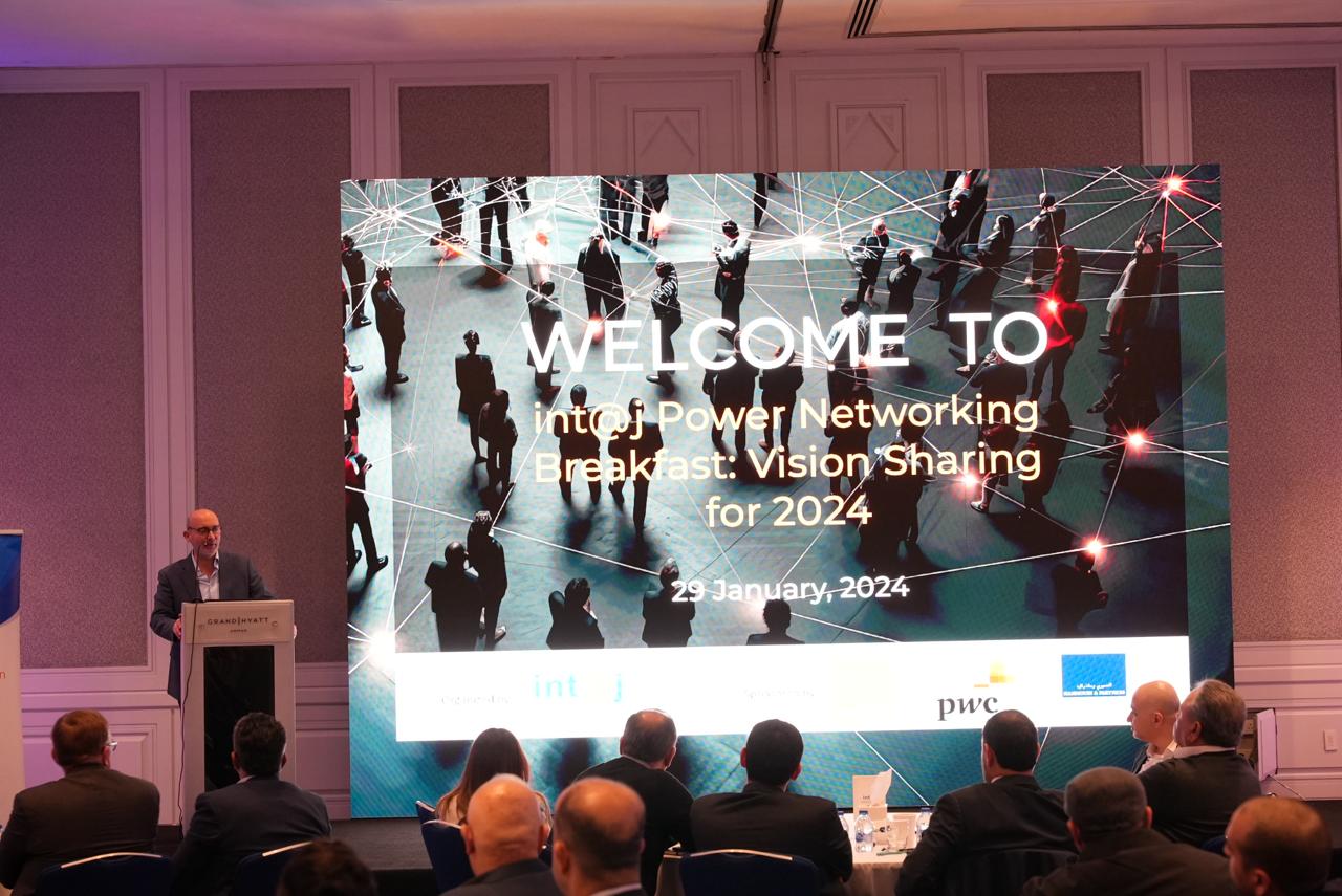 Madar Al-Saa Images 0.4468789655224952