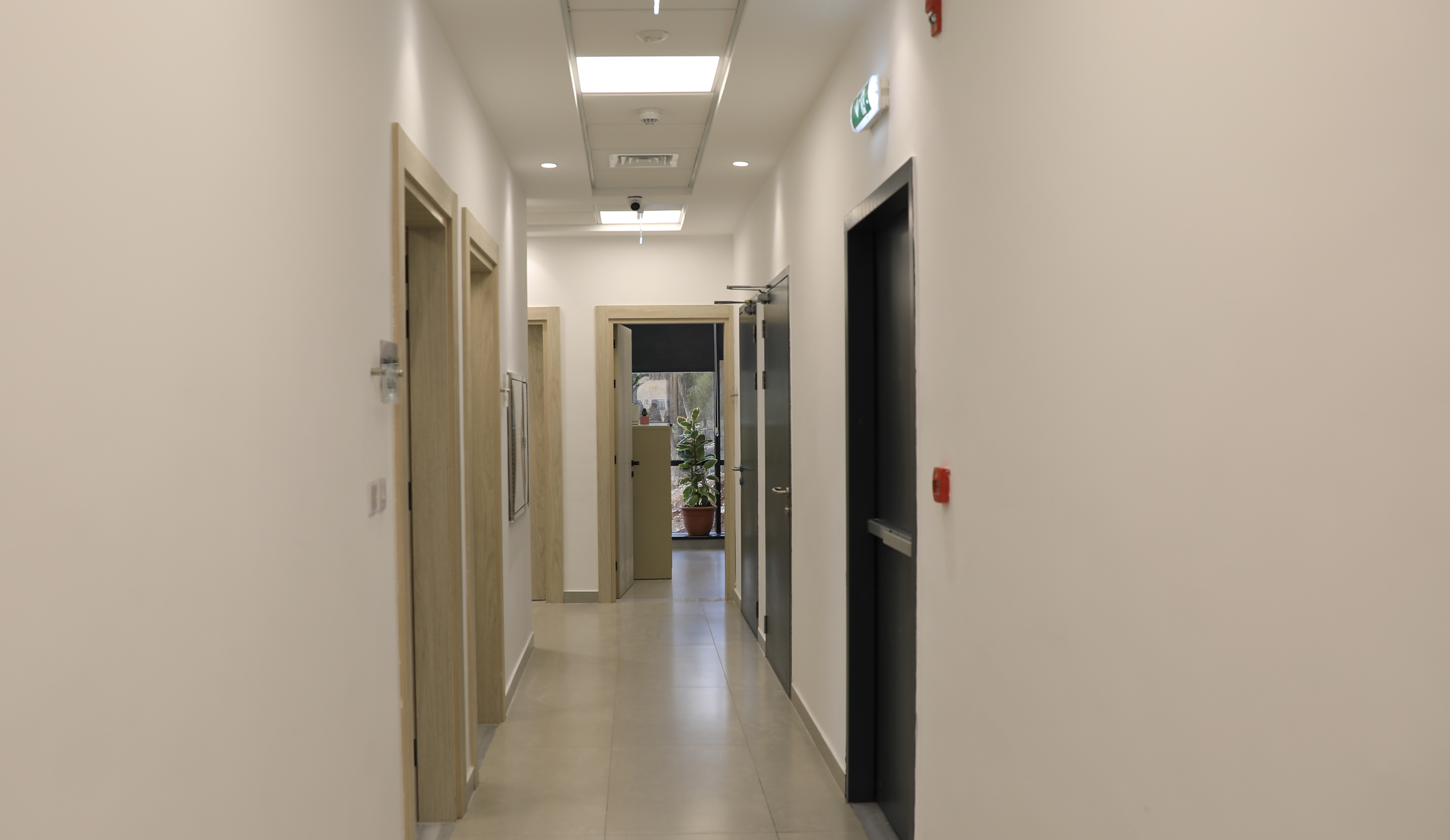 Madar Al-Saa Images 0.8257617058986919