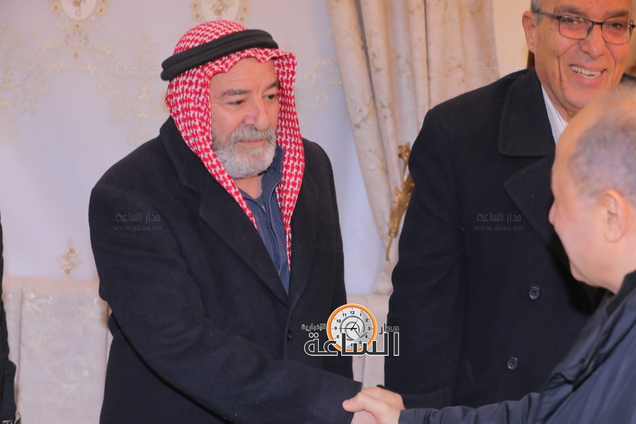 Madar Al-Saa Images 0.03435994112624363