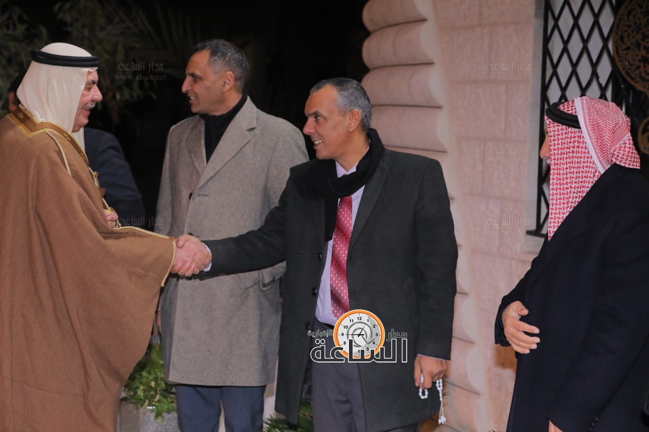 Madar Al-Saa Images 0.8198023622834782