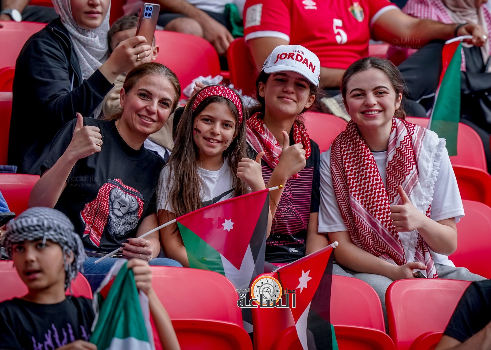 Madar Al-Saa Images 0.11214207785089592