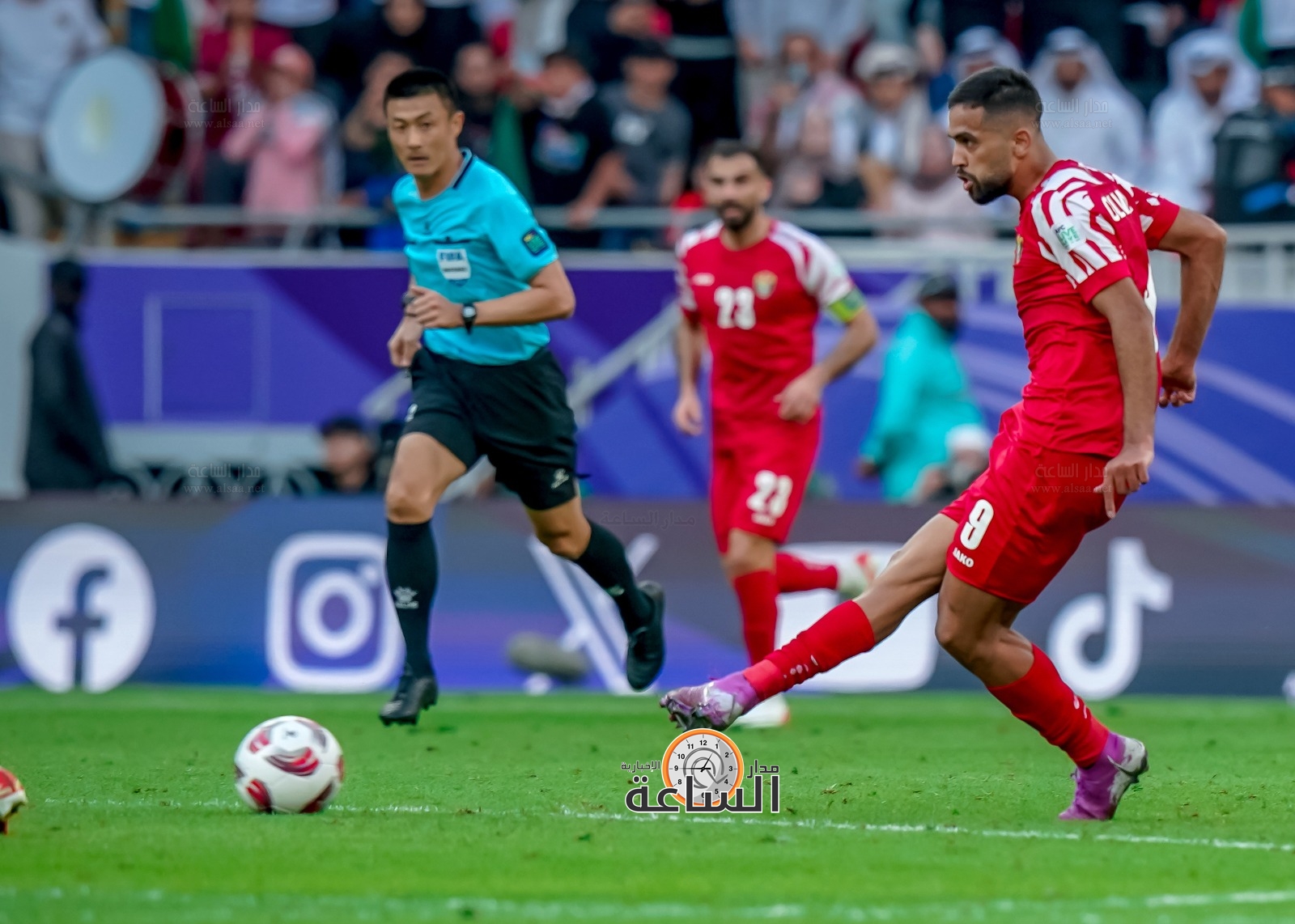 Madar Al-Saa Images 0.03870644571580817