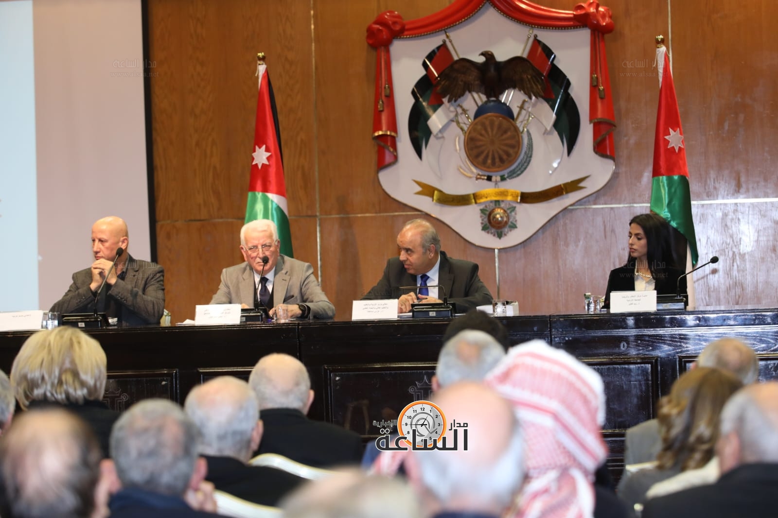 Madar Al-Saa Images 0.37623387570862055