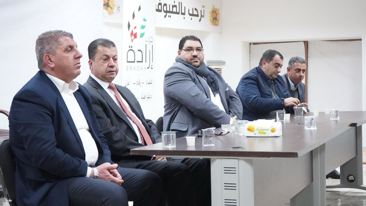 Madar Al-Saa Images 0.09457903346967877