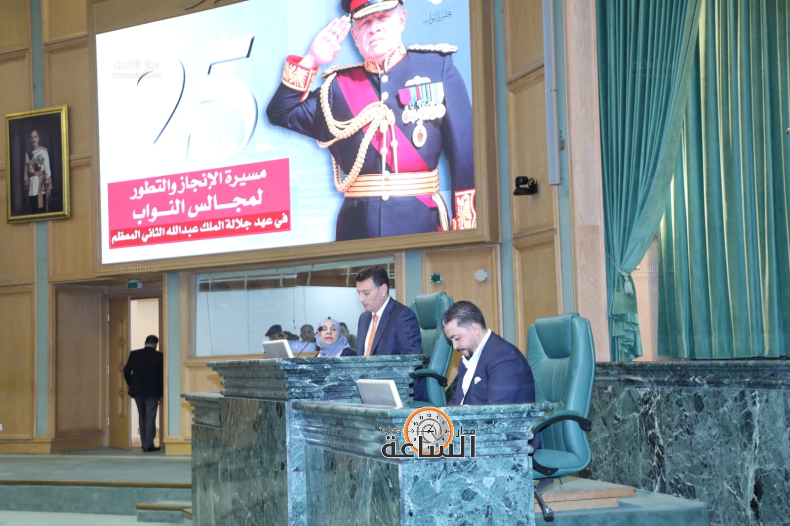 Madar Al-Saa Images 0.4869798181451601