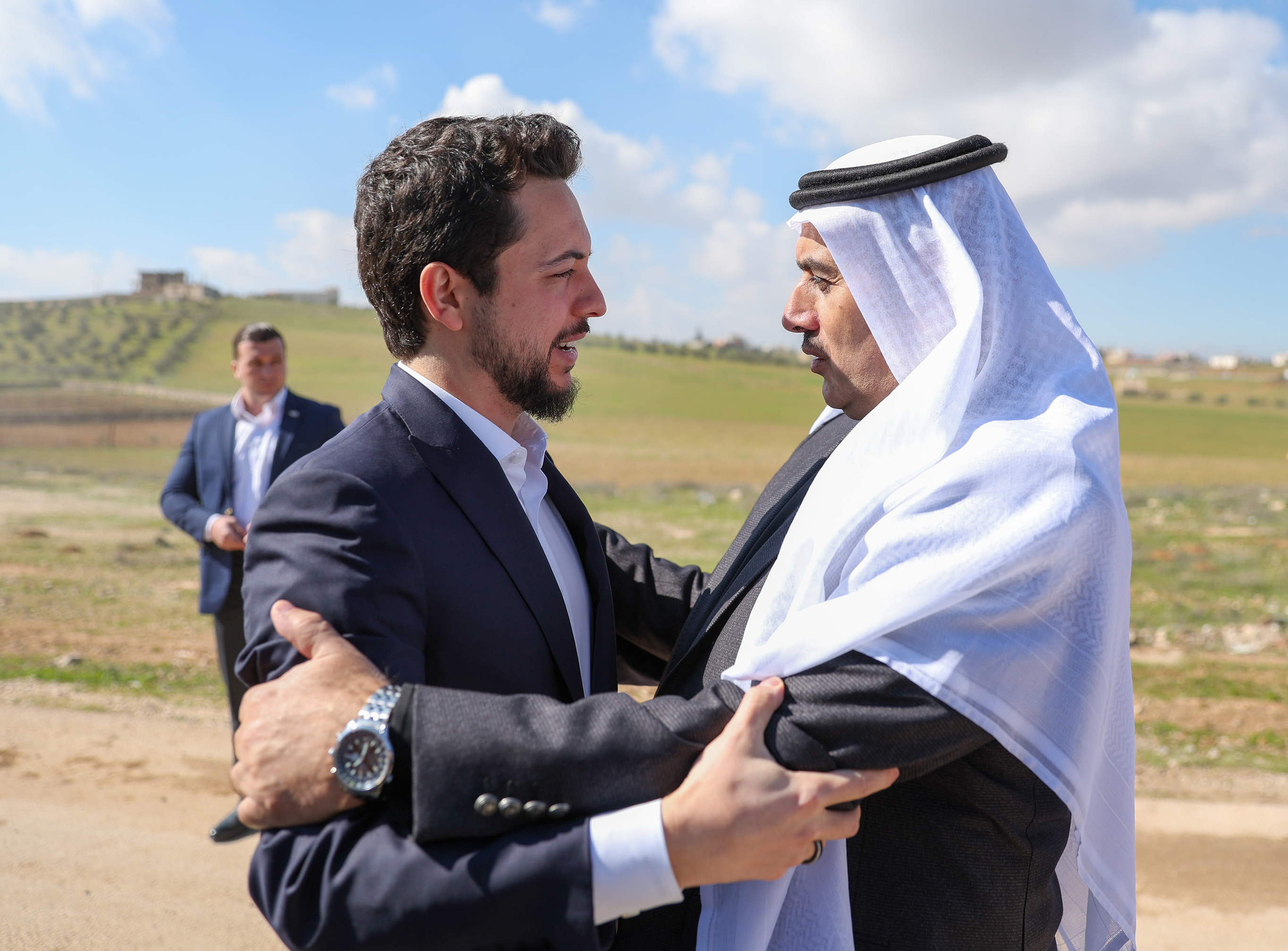 Madar Al-Saa Images 0.9033043873776576