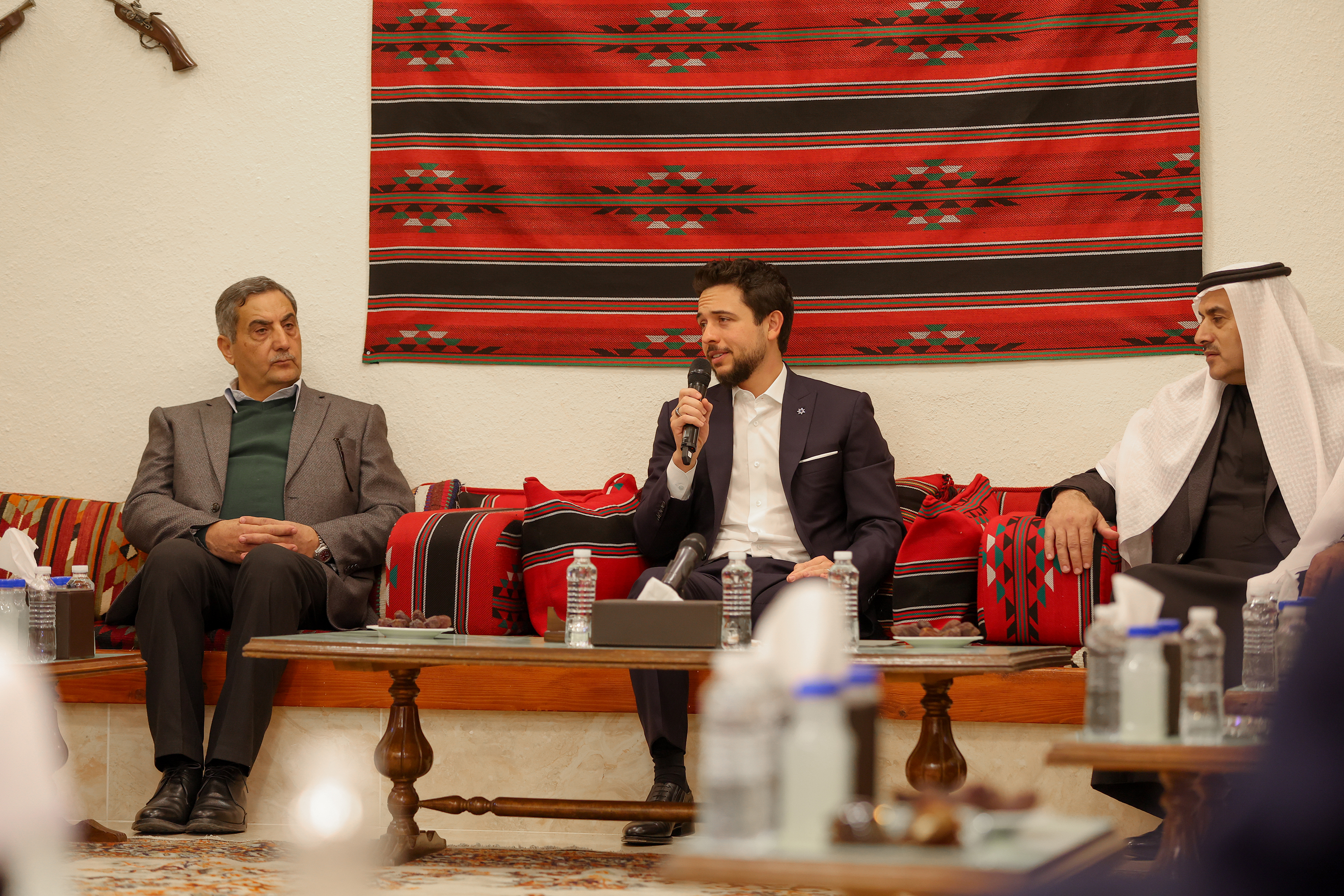 Madar Al-Saa Images 0.8654327903104253