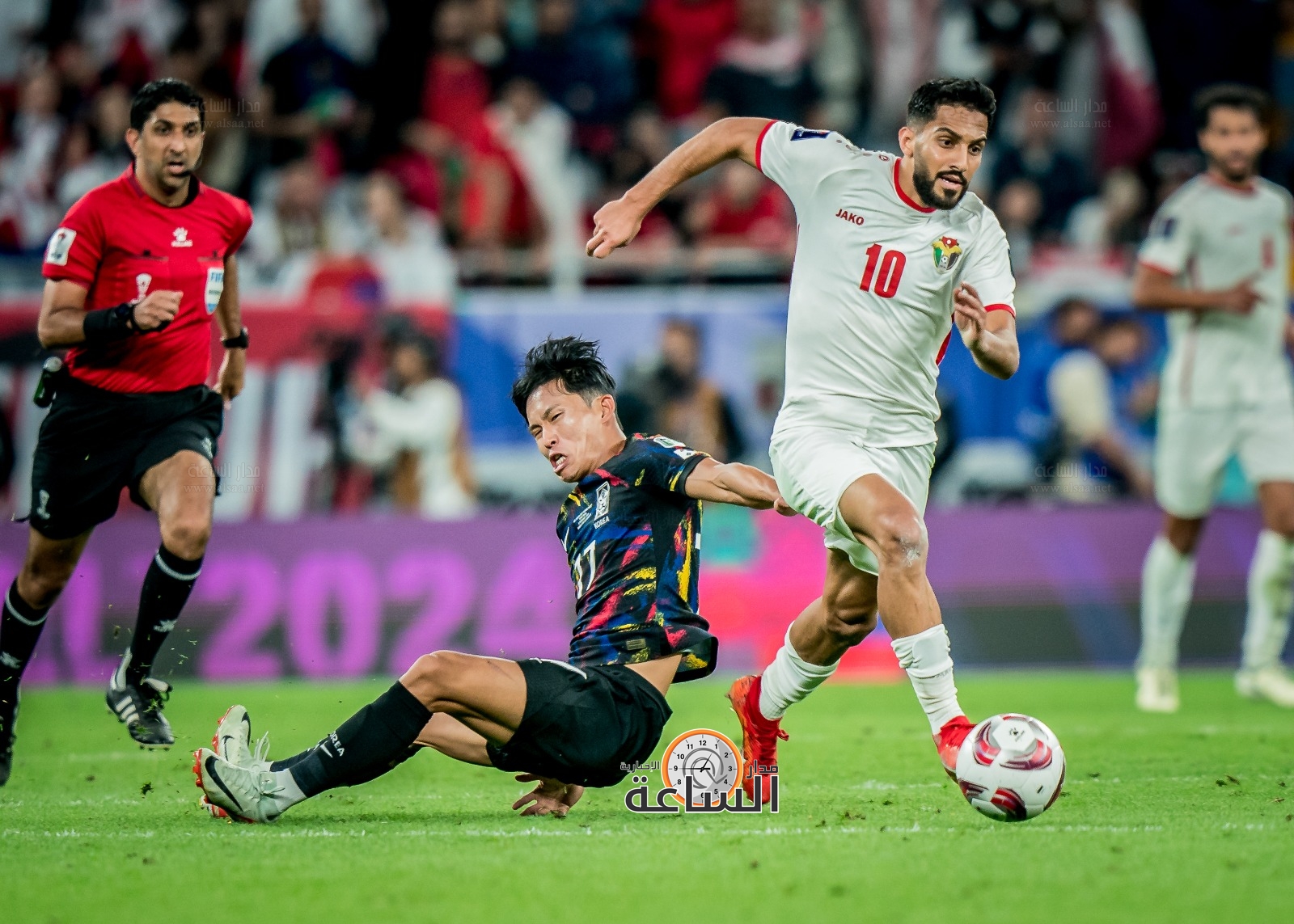 Madar Al-Saa Images 0.04044866095266175