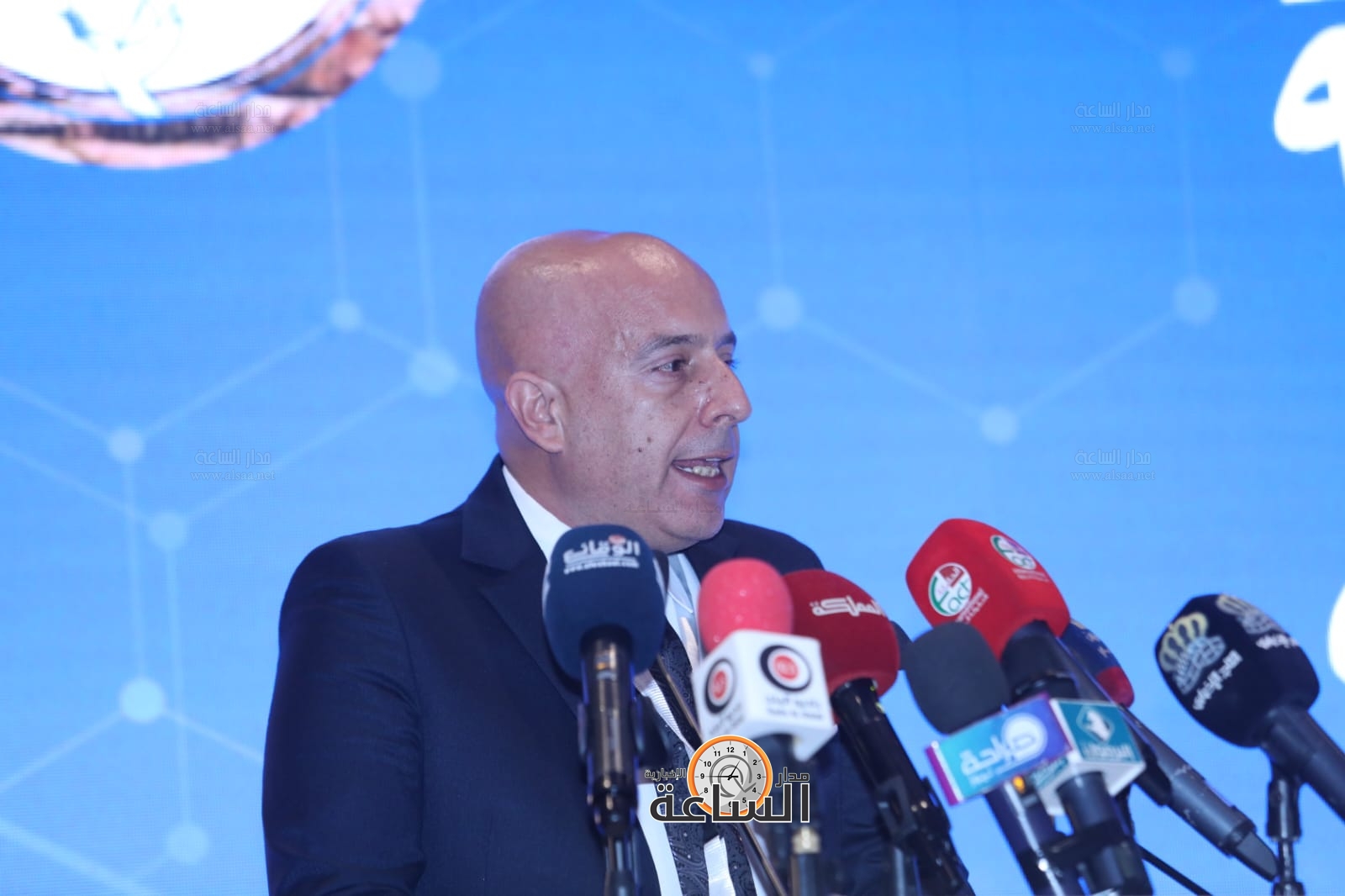 Madar Al-Saa Images 0.10413001732551885